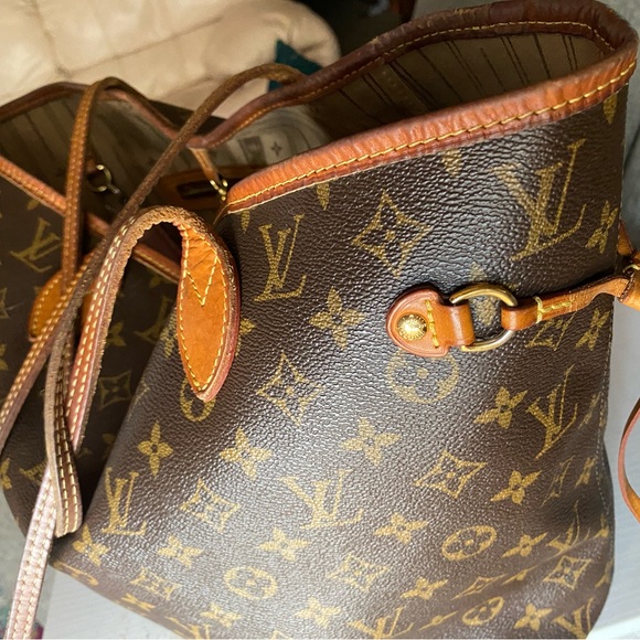 Louis Vuitton Neverfull Mm 🌸 - Picture 13 of 16